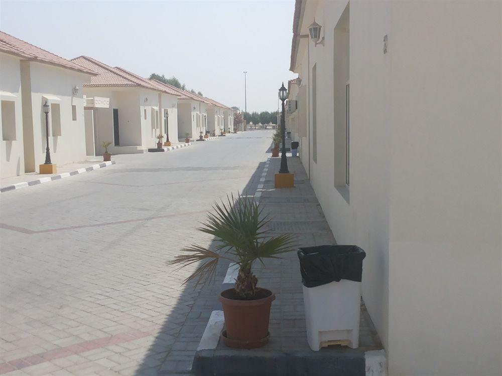 Royal Residence Hotel Apartments Umm al-Qaiwain Exterior foto