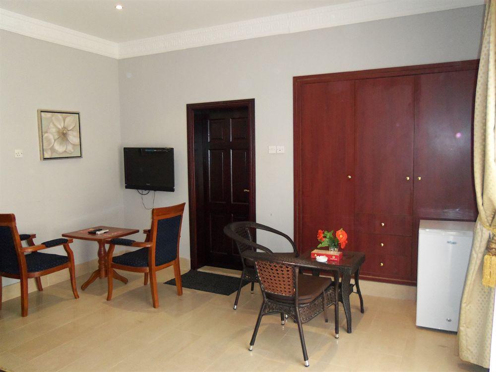 Royal Residence Hotel Apartments Umm al-Qaiwain Exterior foto