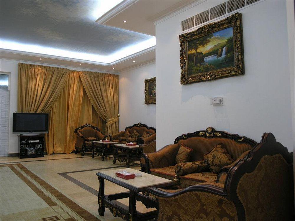 Royal Residence Hotel Apartments Umm al-Qaiwain Exterior foto
