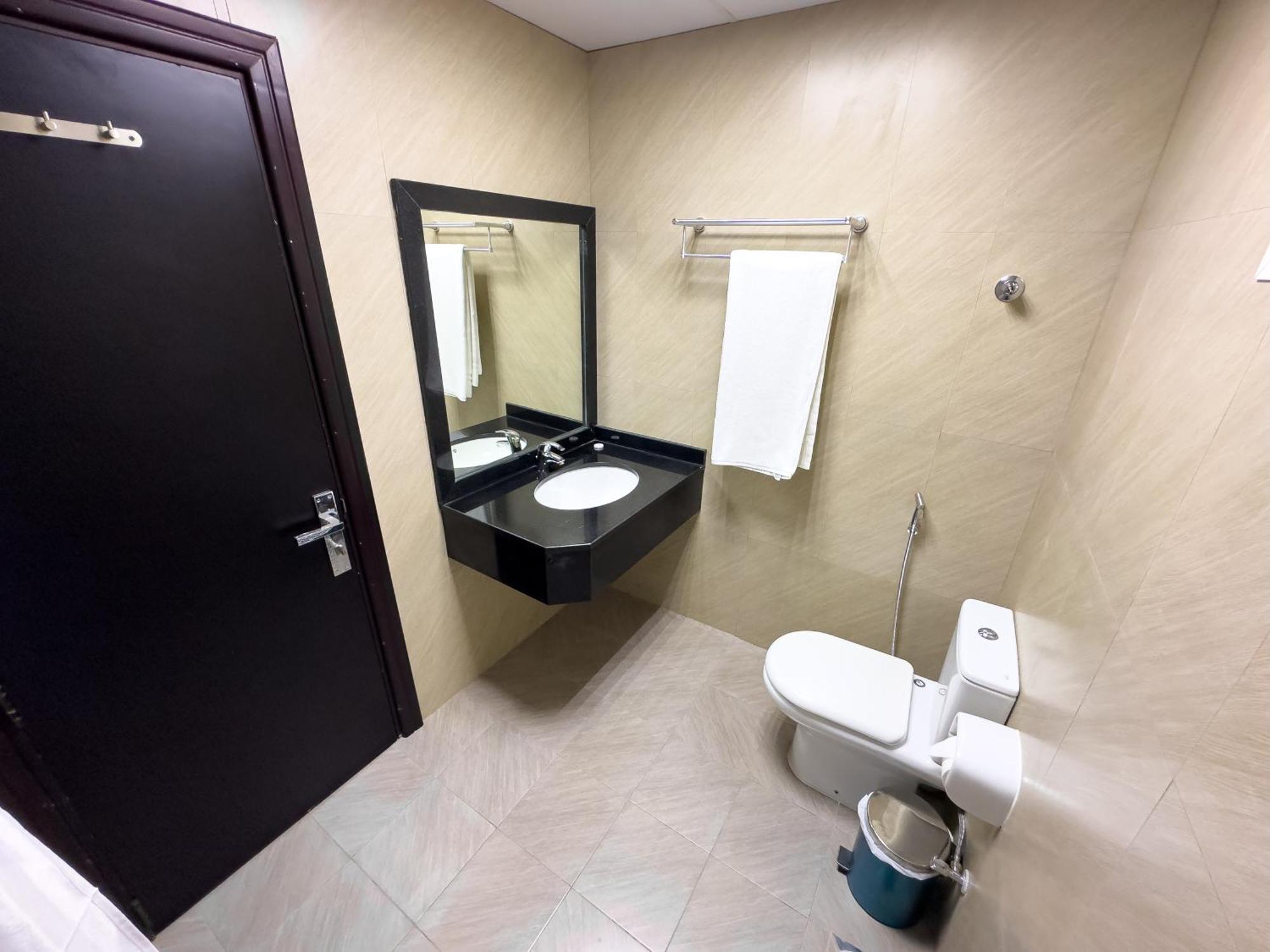 Royal Residence Hotel Apartments Umm al-Qaiwain Exterior foto