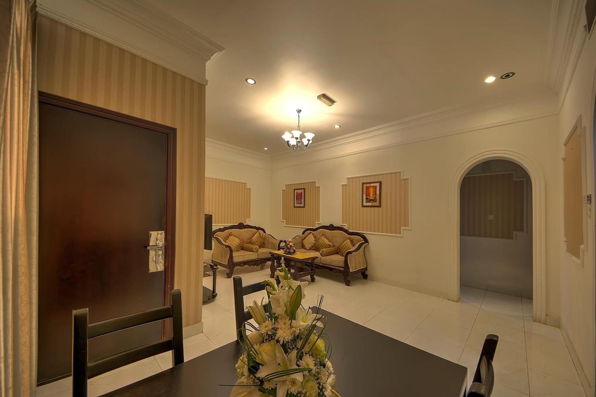 Royal Residence Hotel Apartments Umm al-Qaiwain Exterior foto