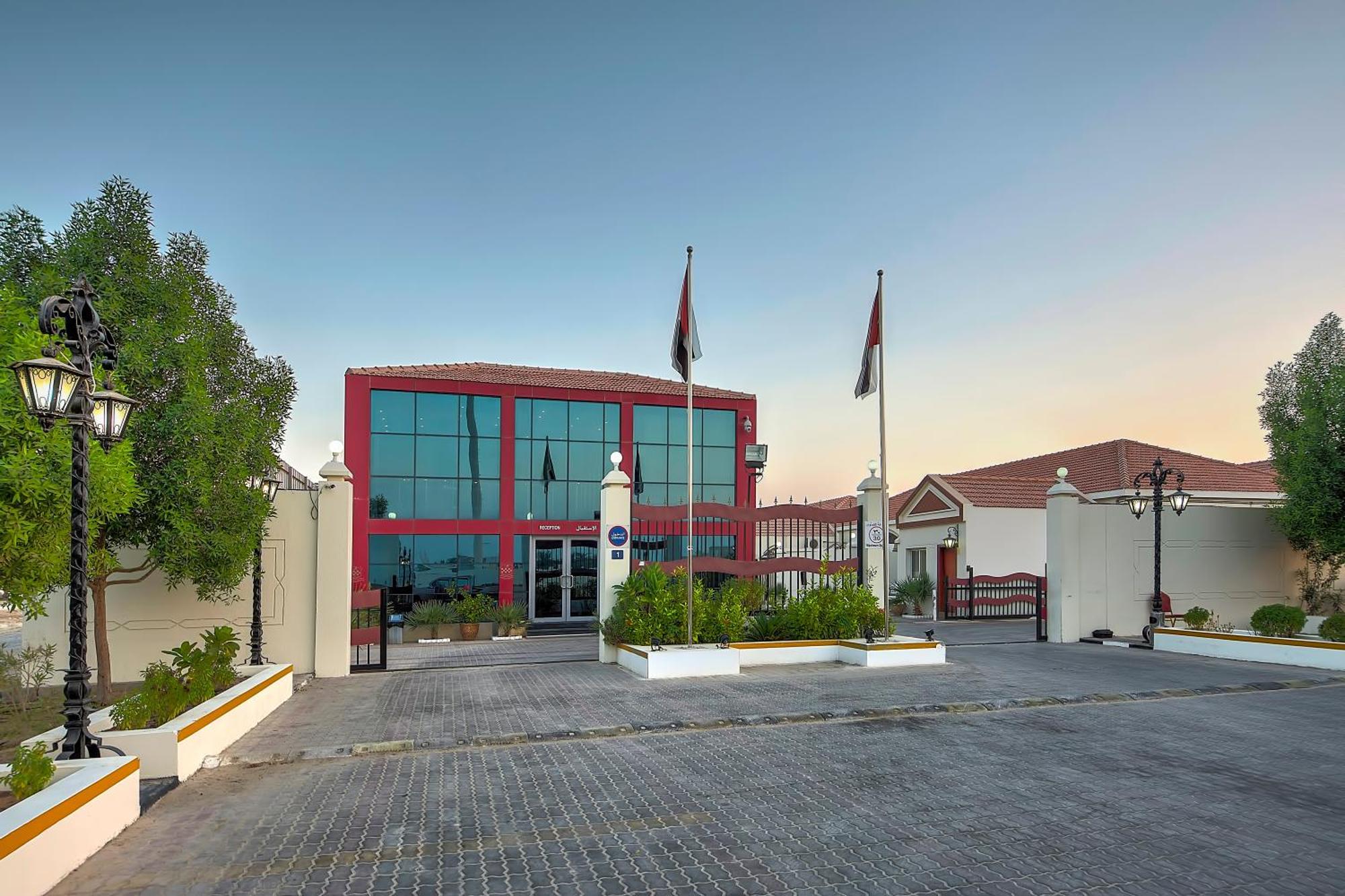 Royal Residence Hotel Apartments Umm al-Qaiwain Exterior foto