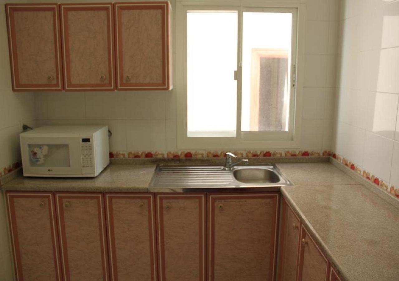 Royal Residence Hotel Apartments Umm al-Qaiwain Exterior foto